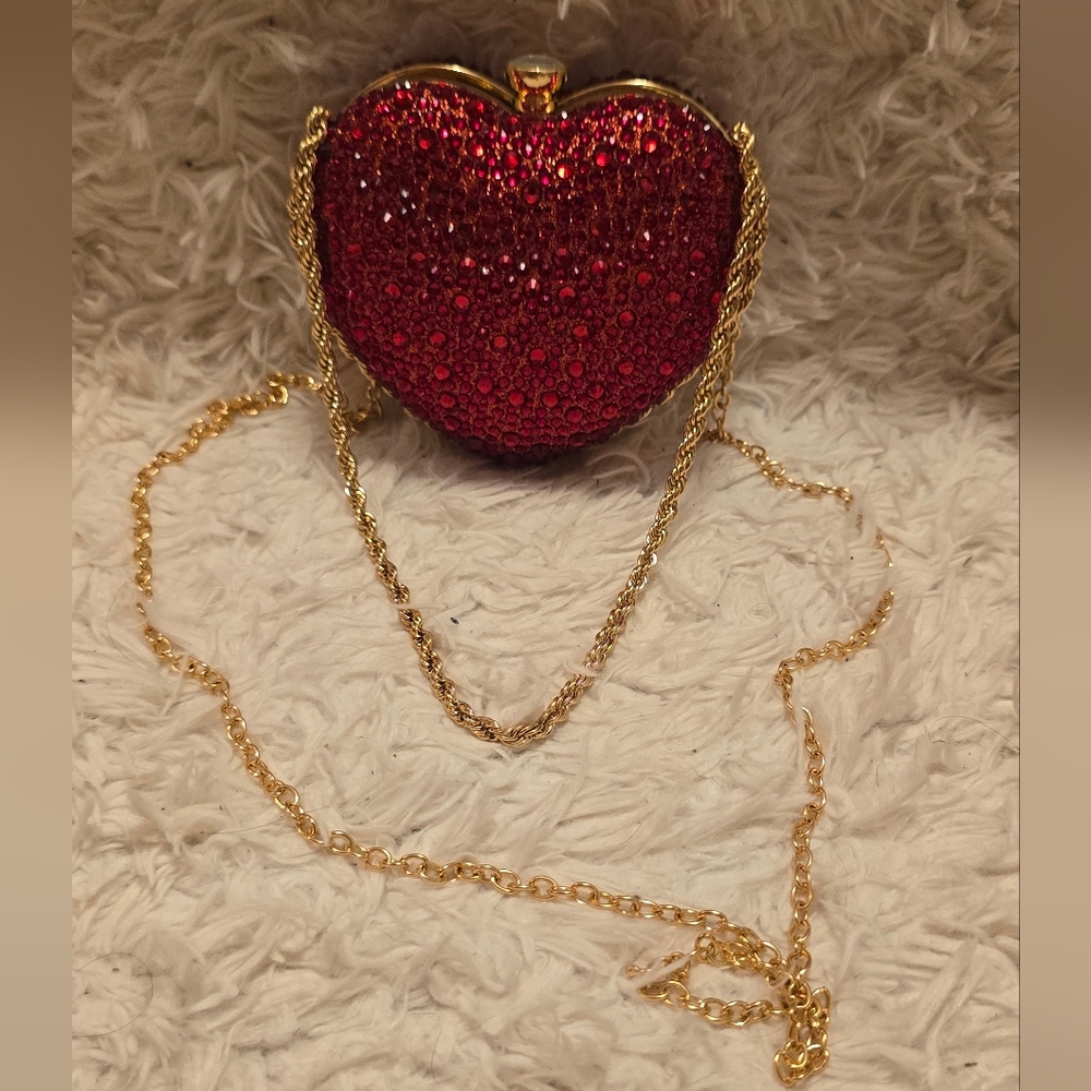 Red Heart-Shaped Crystal Evening Bag